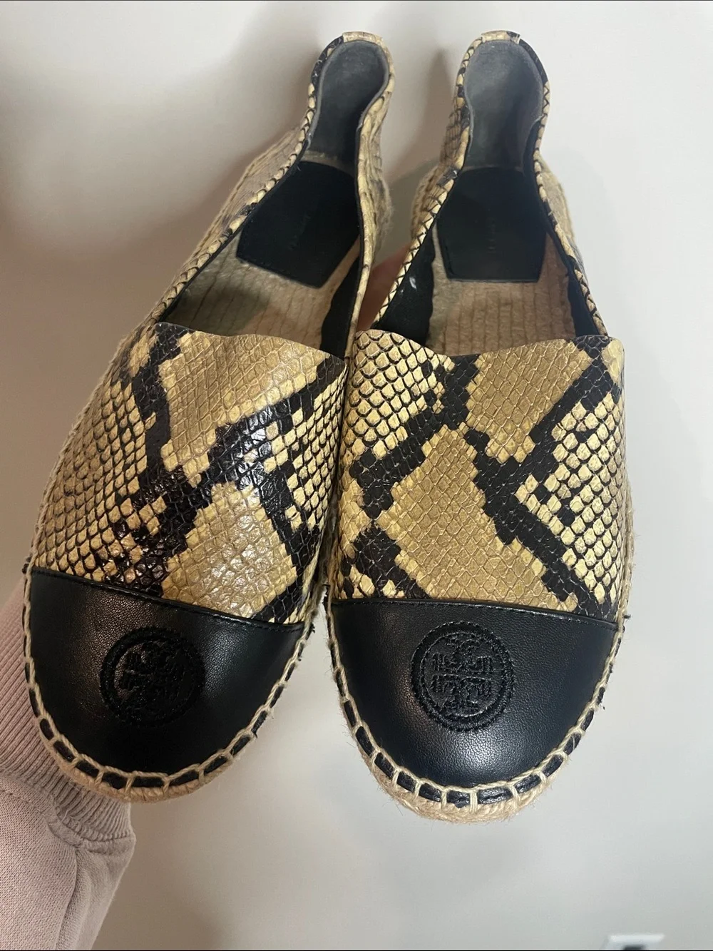 Tory Burch | Women’s Snake Print Embossed Cap Toe Espadrilles Size 9.5